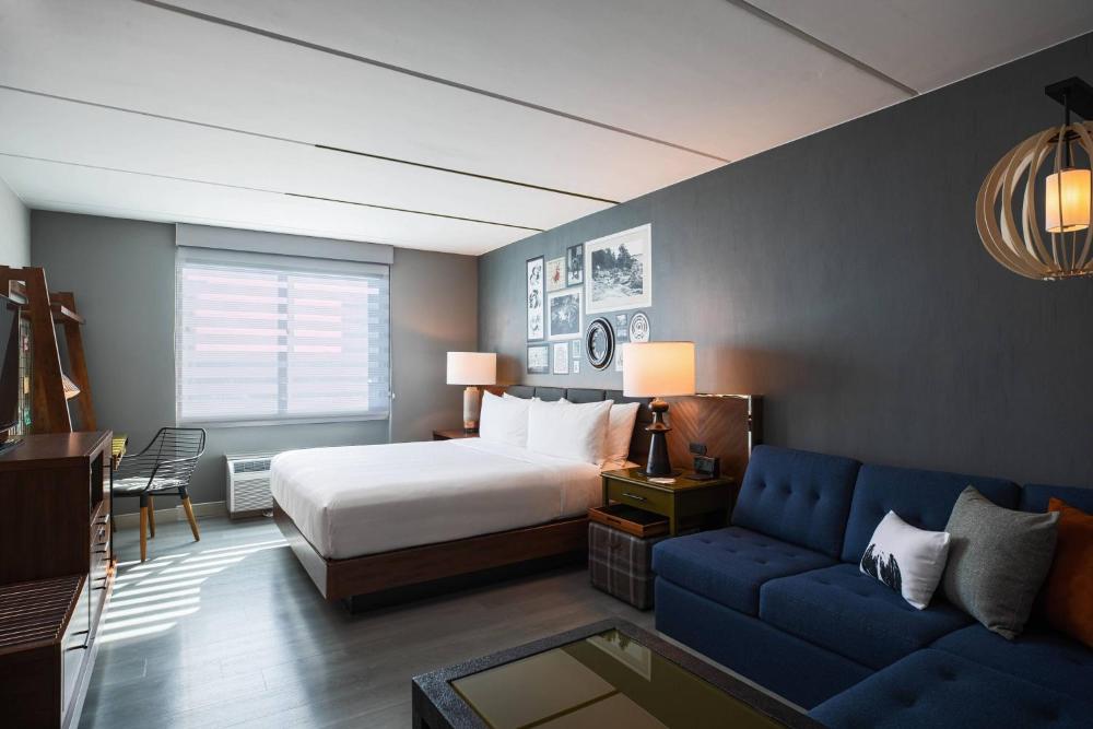 King Room with Sofa Bed interior